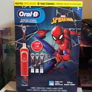 Oral B Spider-Man Toothbrush Set - New!